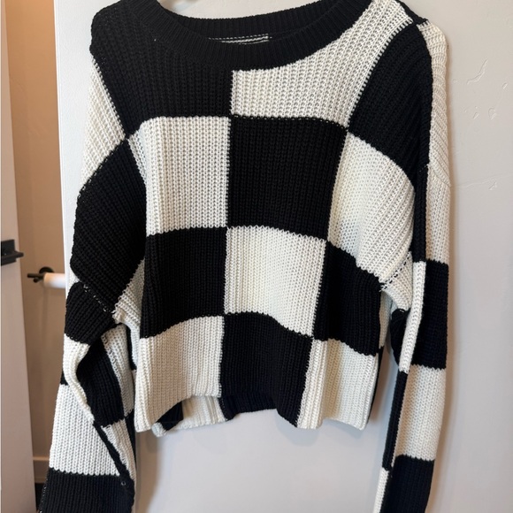 Love Tree Black and White Checkered Sweater - Picture 1 of 3